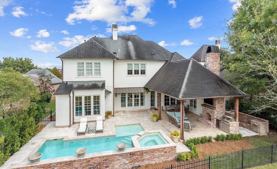 18663 Santa Maria Drive